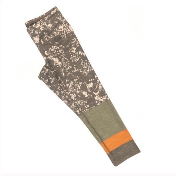 ‼️Gifted‼️PrAna Cropped Leggings XS - Picture 7 of 10